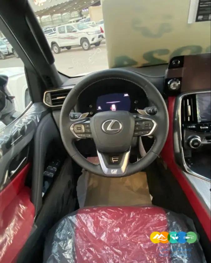 لكزس – اف سبورت – LX600 – خليجية اصفار