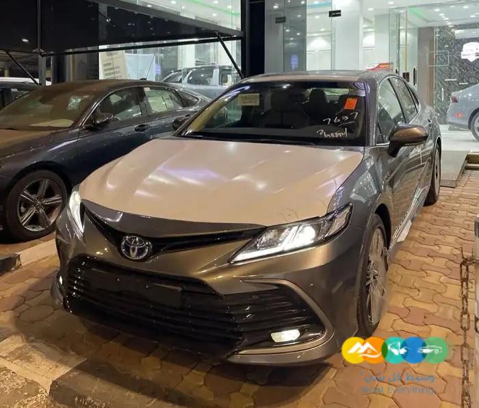 تويوتا كامري جي ال اي هايبرد 2024