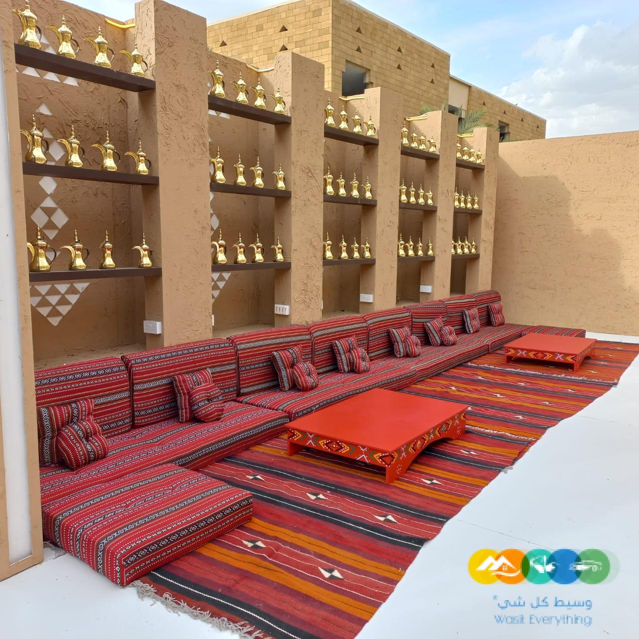 جلسات خشب,تجهيز قاعات, خيام شعبية ,خيام