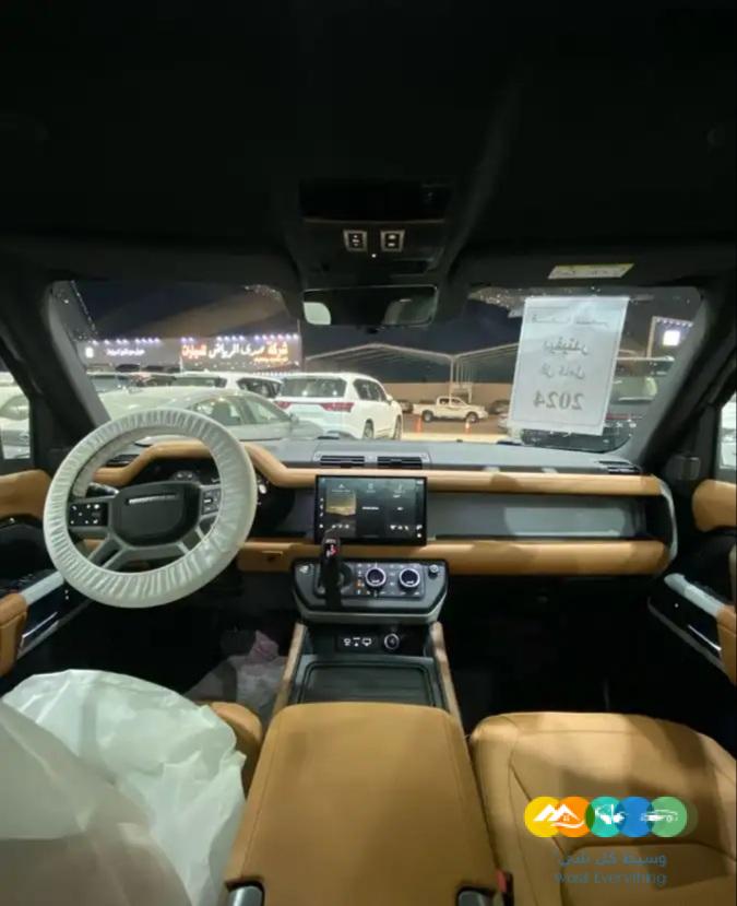 لاند روفر ديفندر V6 2024 HSE خليجي اصفار