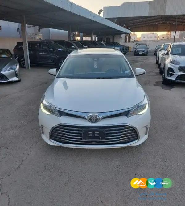 تويوتا افالون ليمتيد 2018 امريكي