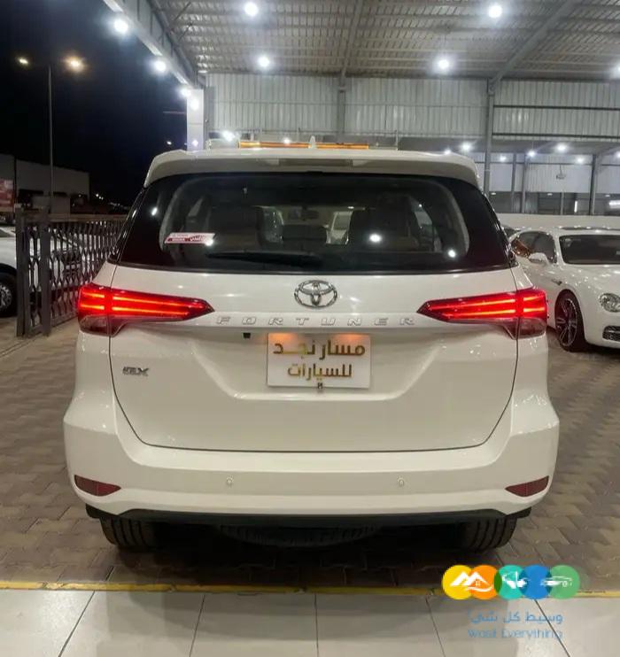 فورتشنر موديل 2022 بدون دبل (( مباعة ))