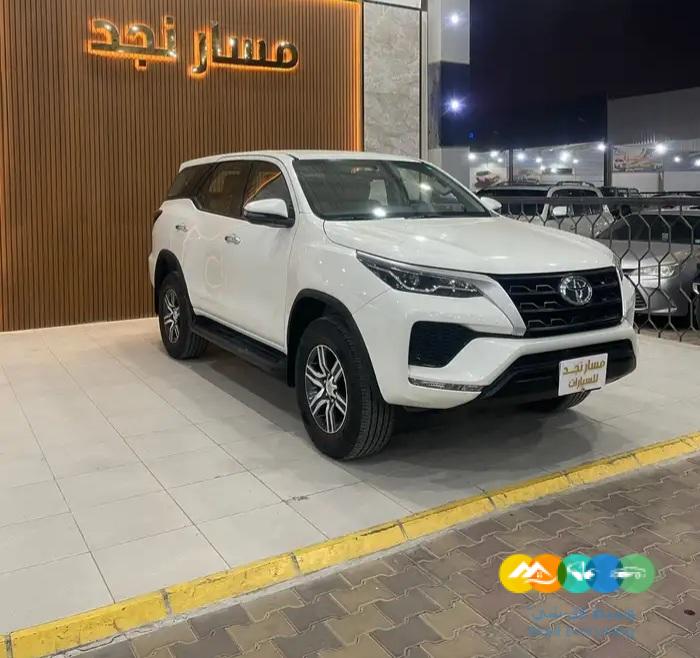 فورتشنر موديل 2022 بدون دبل (( مباعة ))