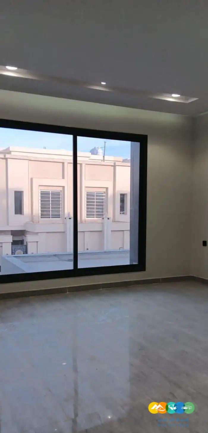 فلل على زاويه للبيع والتمليك