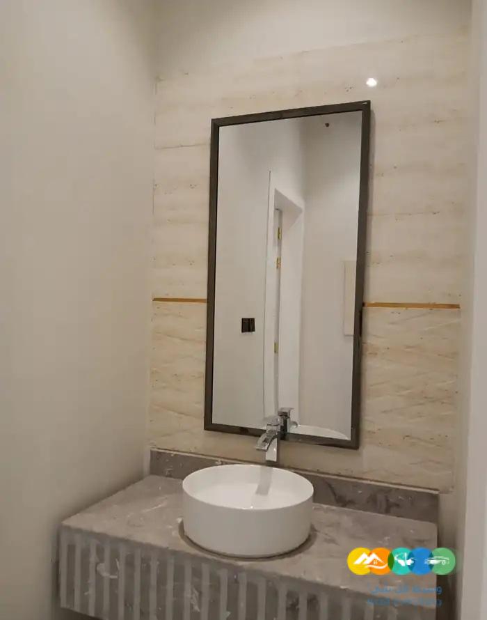 فلل على زاويه للبيع والتمليك