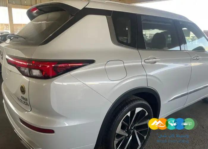 مستوبيشي اوتلاندر لميتد اديشن 2023