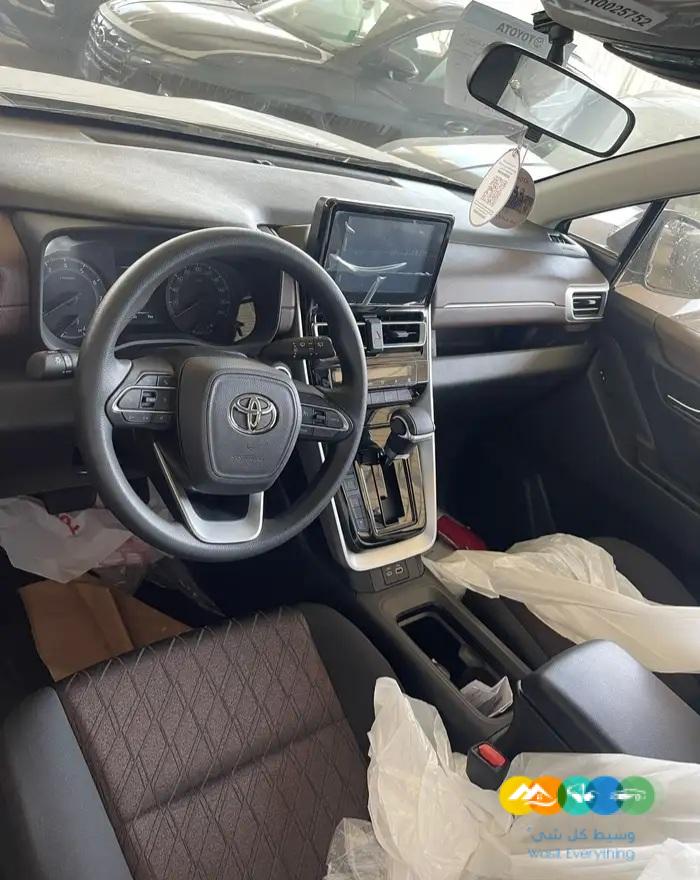 تويوتا انوفا GL بنزين 2024 بالنقد والتقسيط