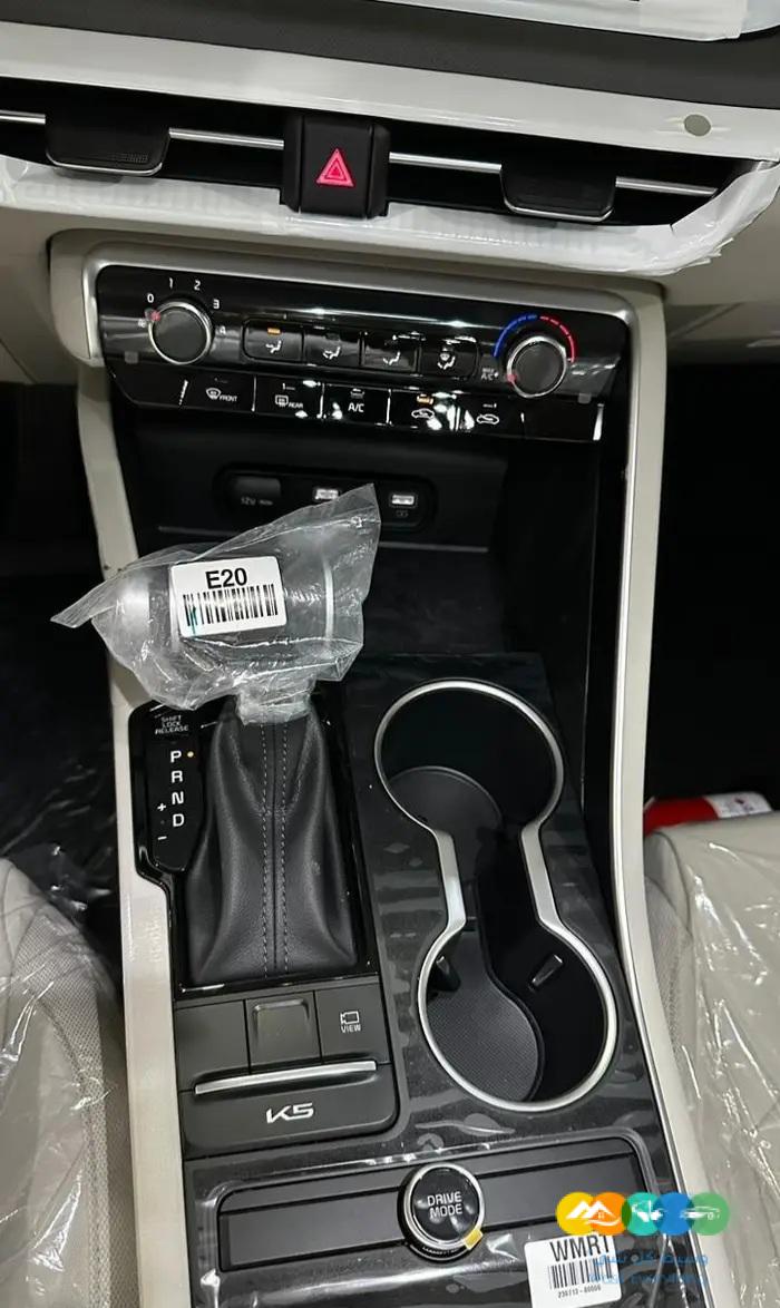 كيا K5 ستاندر 2000 سي سي شاشة كاميرا