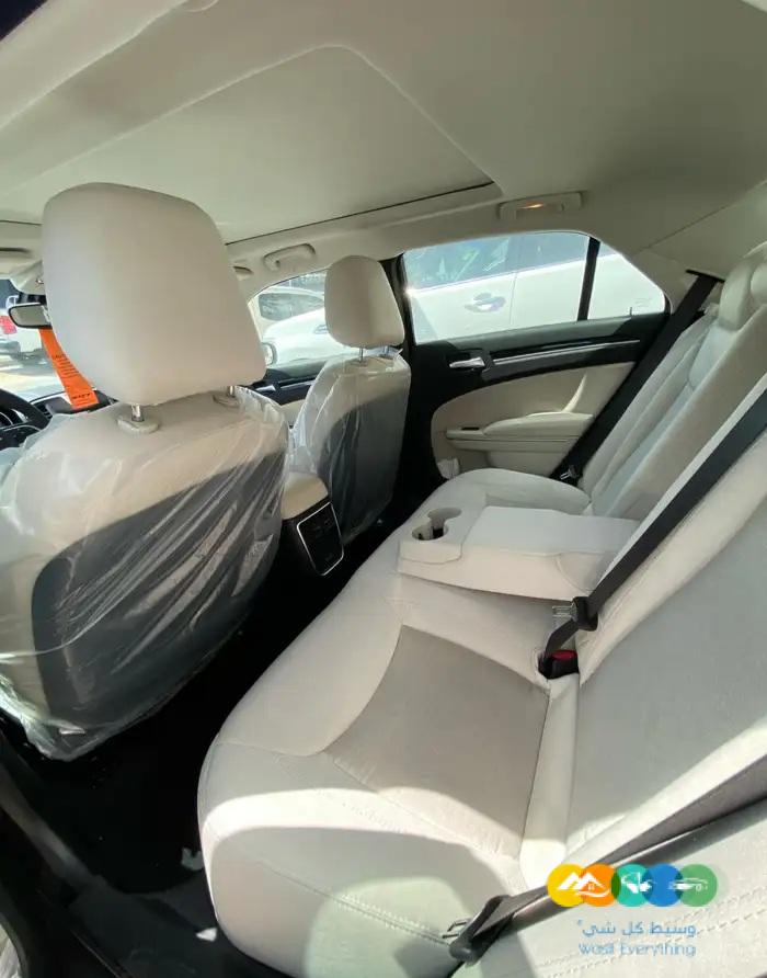 كرايزلر 300 – بترومين – 2023