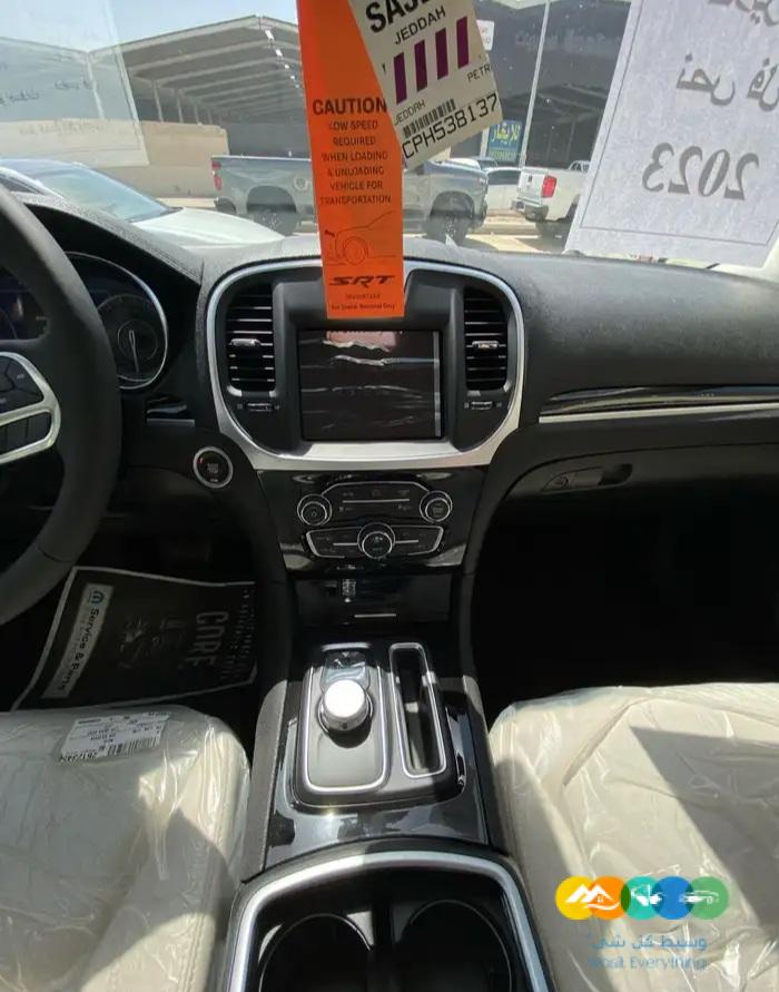 كرايزلر 300 – بترومين – 2023