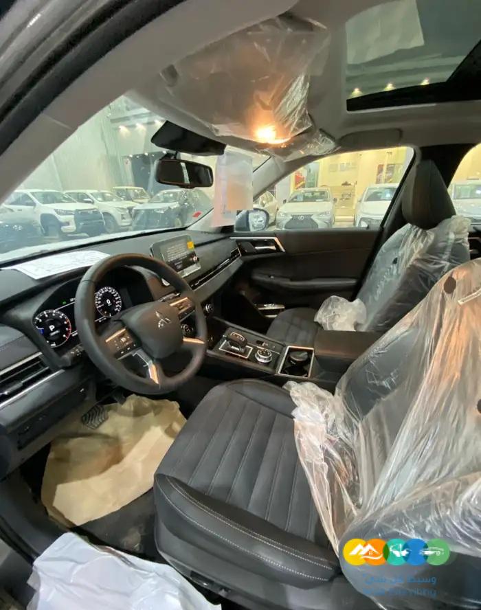 ميتسوبيشي – اوتلاندر- نص فل 7 ركاب