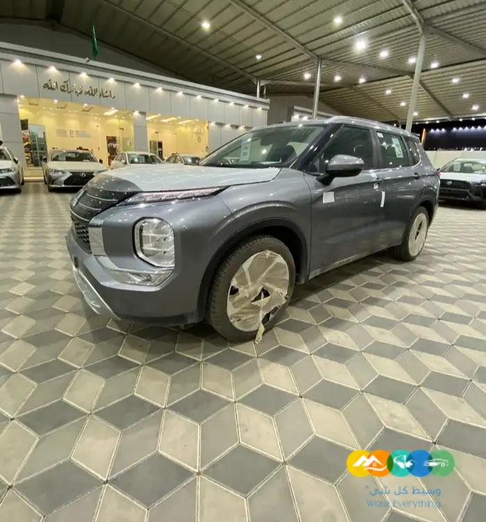 ميتسوبيشي – اوتلاندر- نص فل 7 ركاب