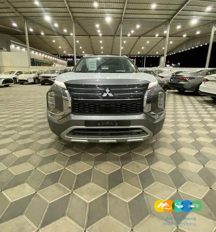 ميتسوبيشي – اوتلاندر- نص فل 7 ركاب