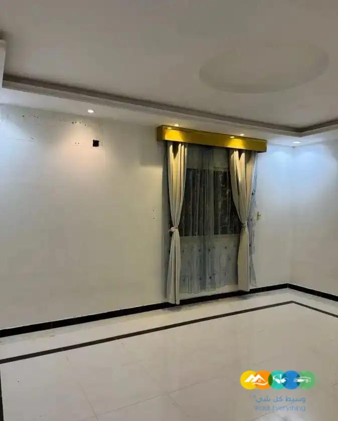 للإيجار دور ارضي ف الرياض حي طويق / تم تاجير