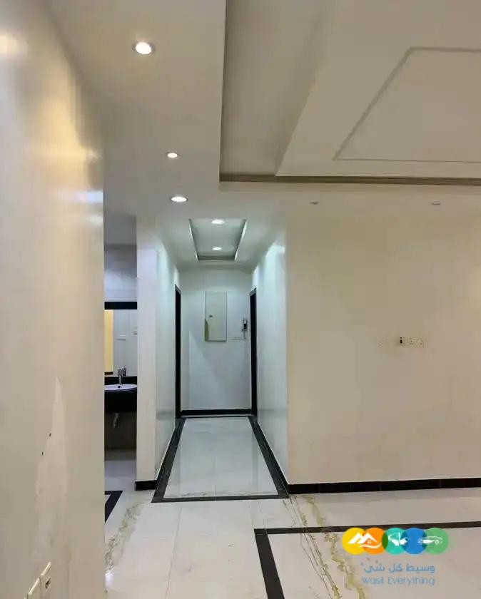 للإيجار دور ارضي ف الرياض حي طويق / تم تاجير