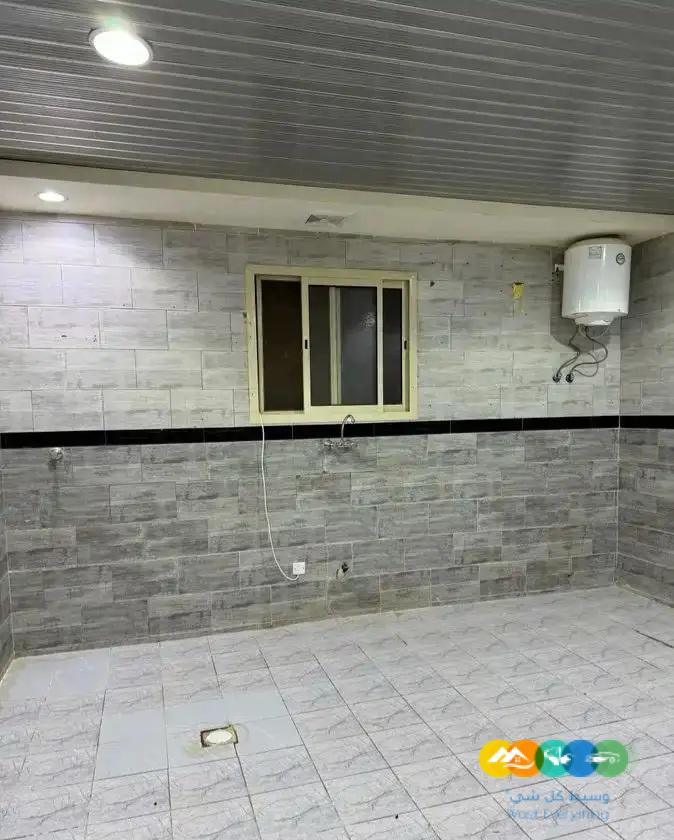 للإيجار دور ارضي ف الرياض حي طويق / تم تاجير