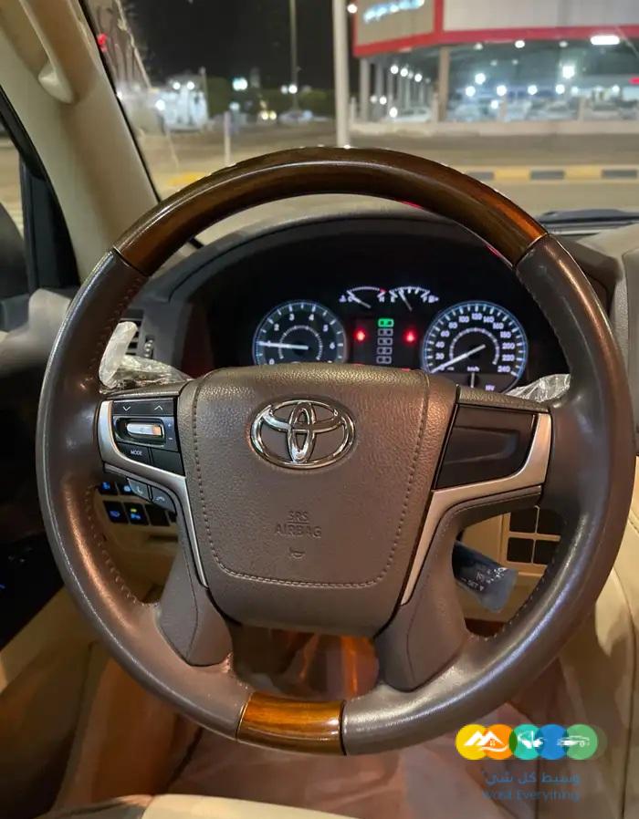 تويوتا لاندكروزر GX.R 2017 مخزن