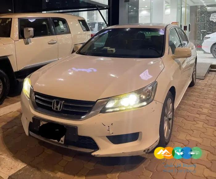 هوندا اكورد سبشل 2013