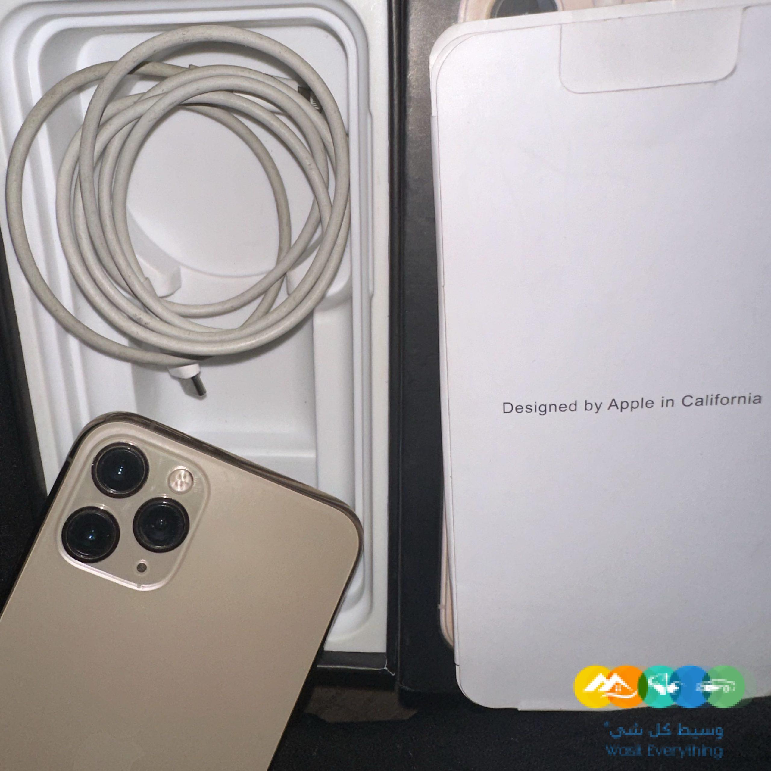 ايفون 11 بسعر 800 ريال