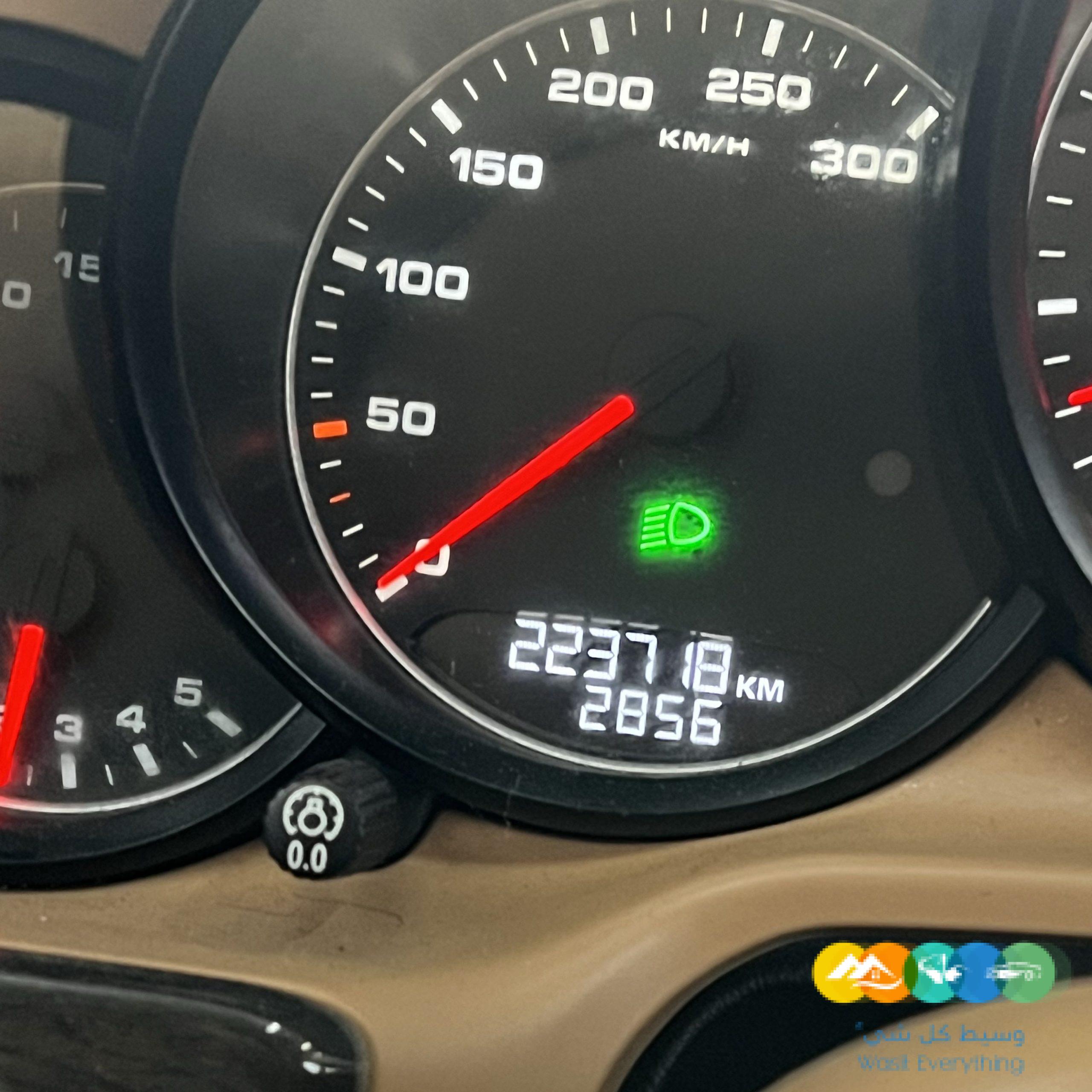 سيارة بورش بانميرا 2011