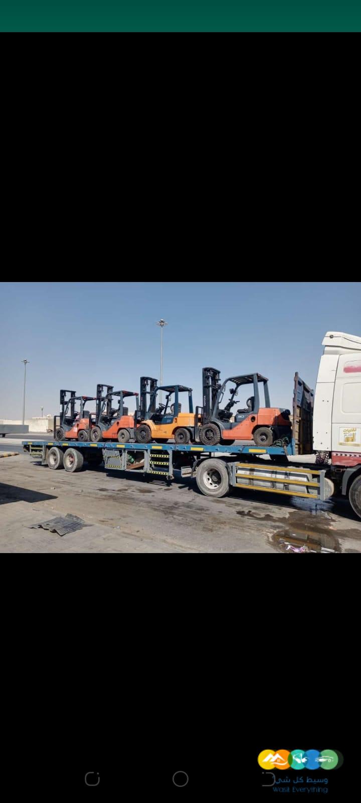 لتأجير المعدات الثقيله رافعات شوكيه وتلسكوبيه وكرينات