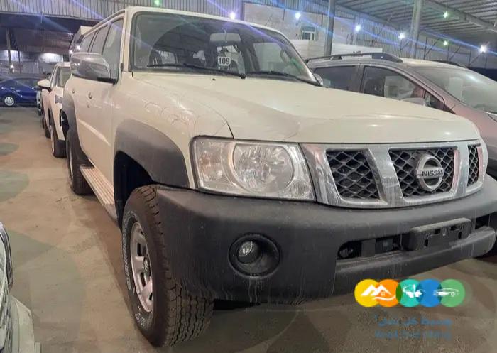 نيسان باترول فتك 2023 GL بالنقد والتقسيط