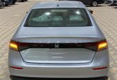 هوندا اكورد LX -2024 لون فضي .سعودي