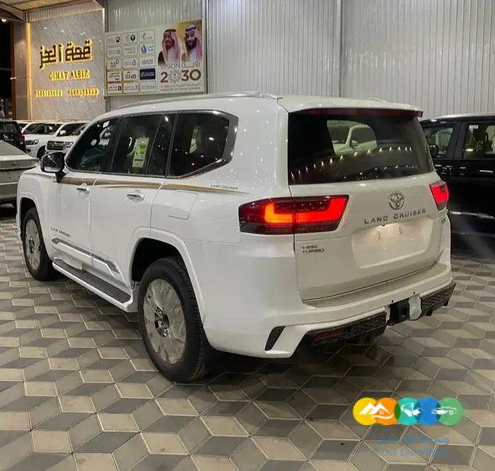 لاندكروزر – VXR – فل كامل – بريمي – جديد