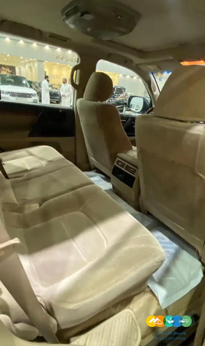 لاندكروزر – جي اكس ار – سعودي – مستعمل – 2012