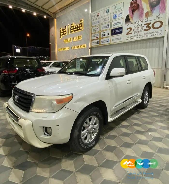 لاندكروزر – جي اكس ار – سعودي – مستعمل – 2012