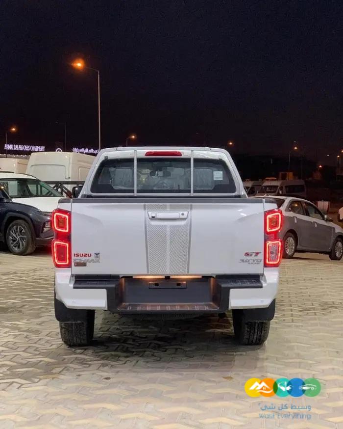 ايسوزو ديماكس جي تي فل كامل موديل 2023