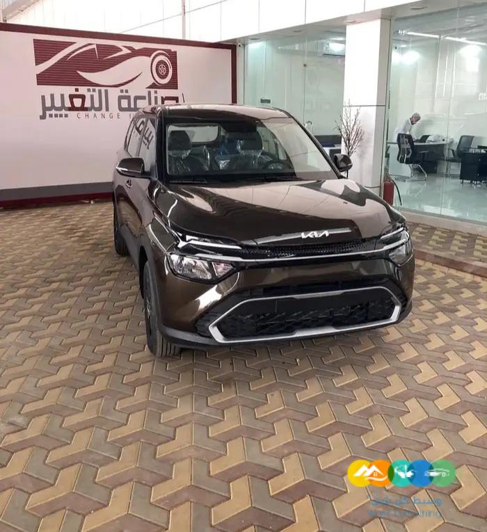 كيا كارينز ستاندر موديل 2023 بسعر 64000