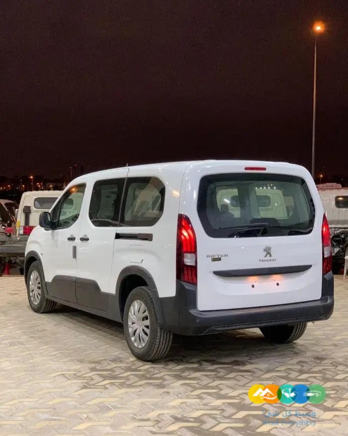 بيجو رفيتر بضاعه 5 راكب ديزل اقل سعر ضمان 10سنوات