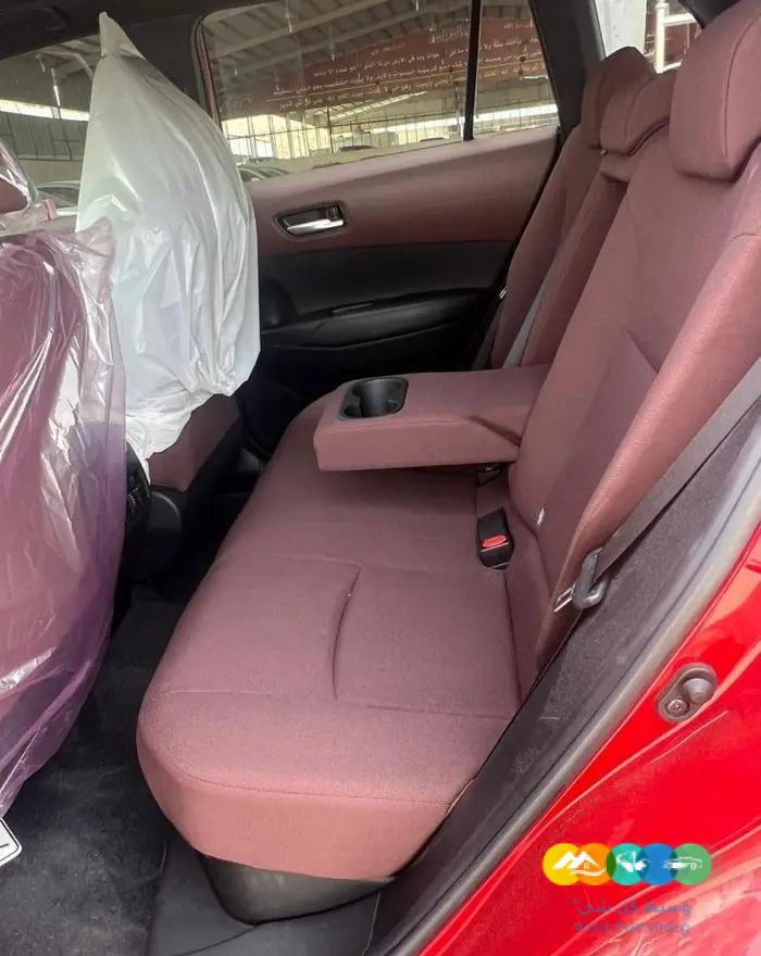 كورولا كروس 2023 -نص فل فتحه سقف اصفار