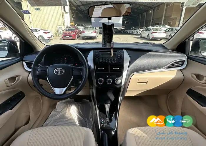 تويوتا يارس 2019 ممشى 99 الف نظيف