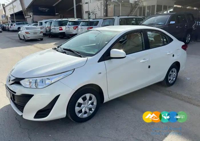 تويوتا يارس 2019 ممشى 99 الف نظيف