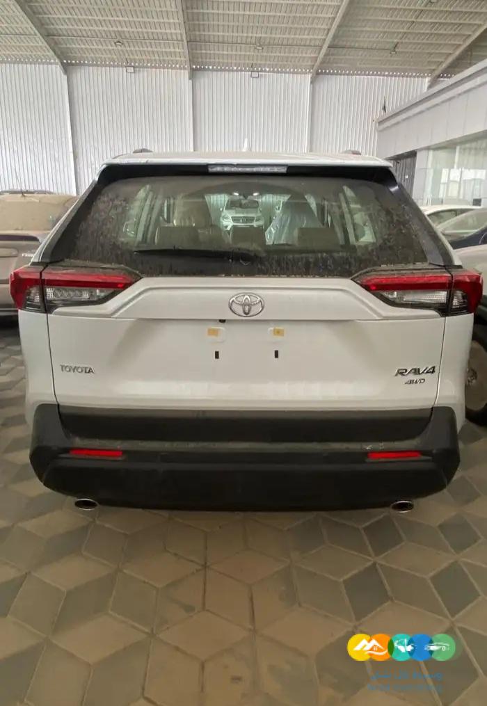 تويوتا راف فور – XLE فتحه – بنزين – سعودي – 2024