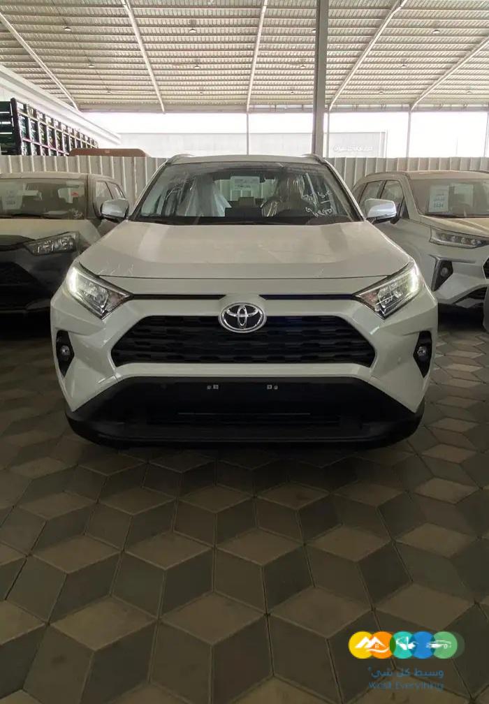 تويوتا راف فور – XLE فتحه – بنزين – سعودي – 2024