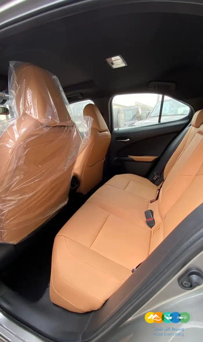 لكزس UX200 – AA – استاندر – 2023