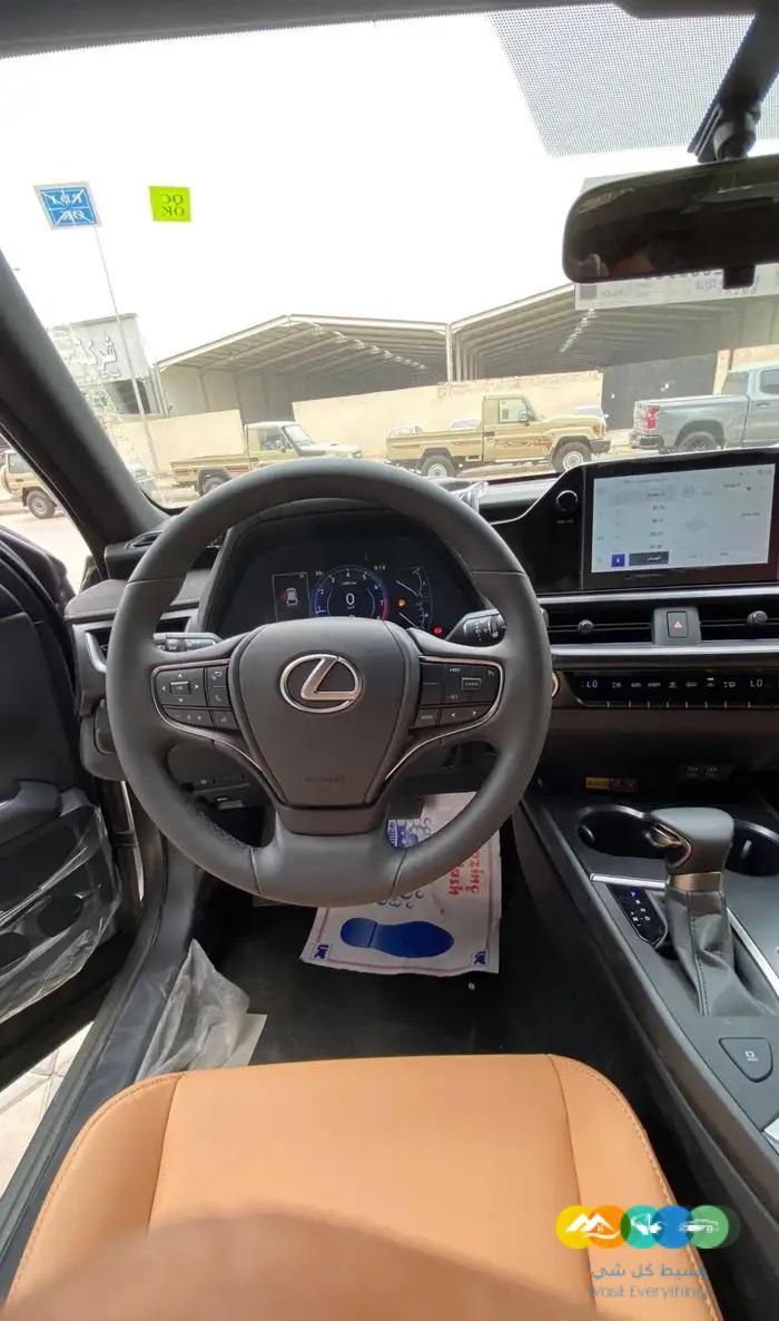 لكزس UX200 – AA – استاندر – 2023