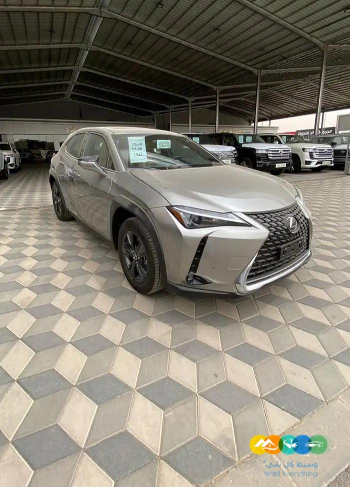 لكزس UX200 – AA – استاندر – 2023