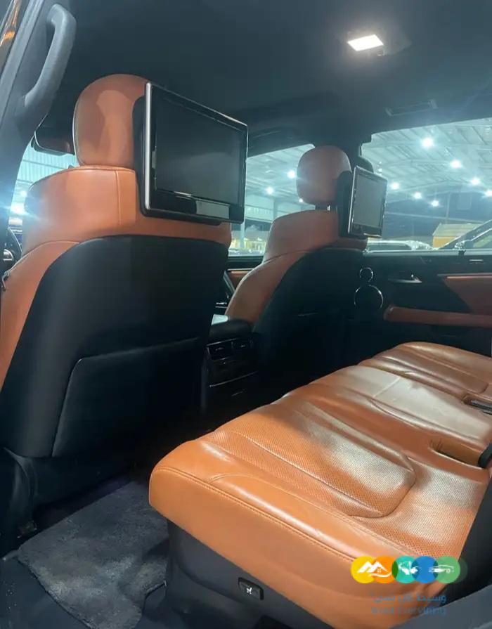 لكزس LX570 موديل 2017 فل كامل