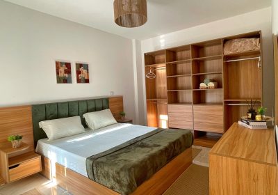 415E8AC9-43F4-4A64-9CCB-470745B0DBA0