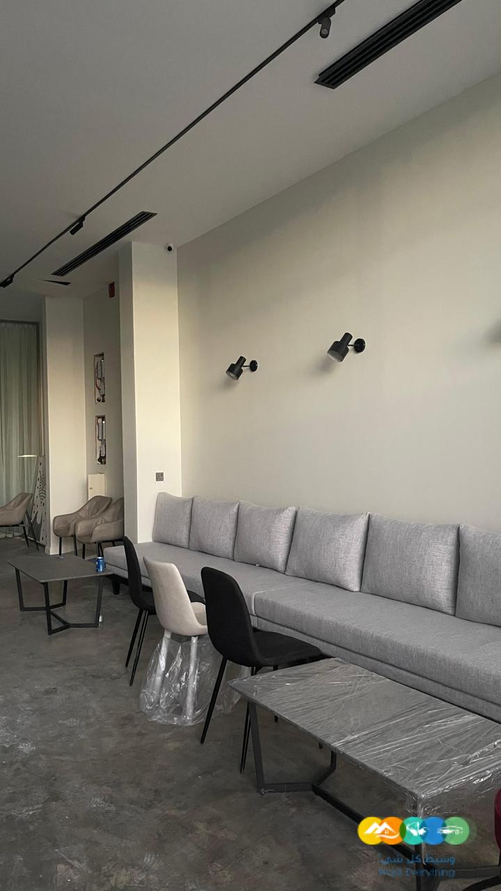 للتقبيل محل بالقصيم الرس بشارع الجريف وداخل مجمع