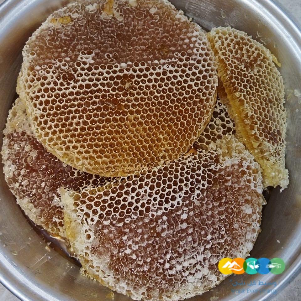 عسل طبيعي بلدي