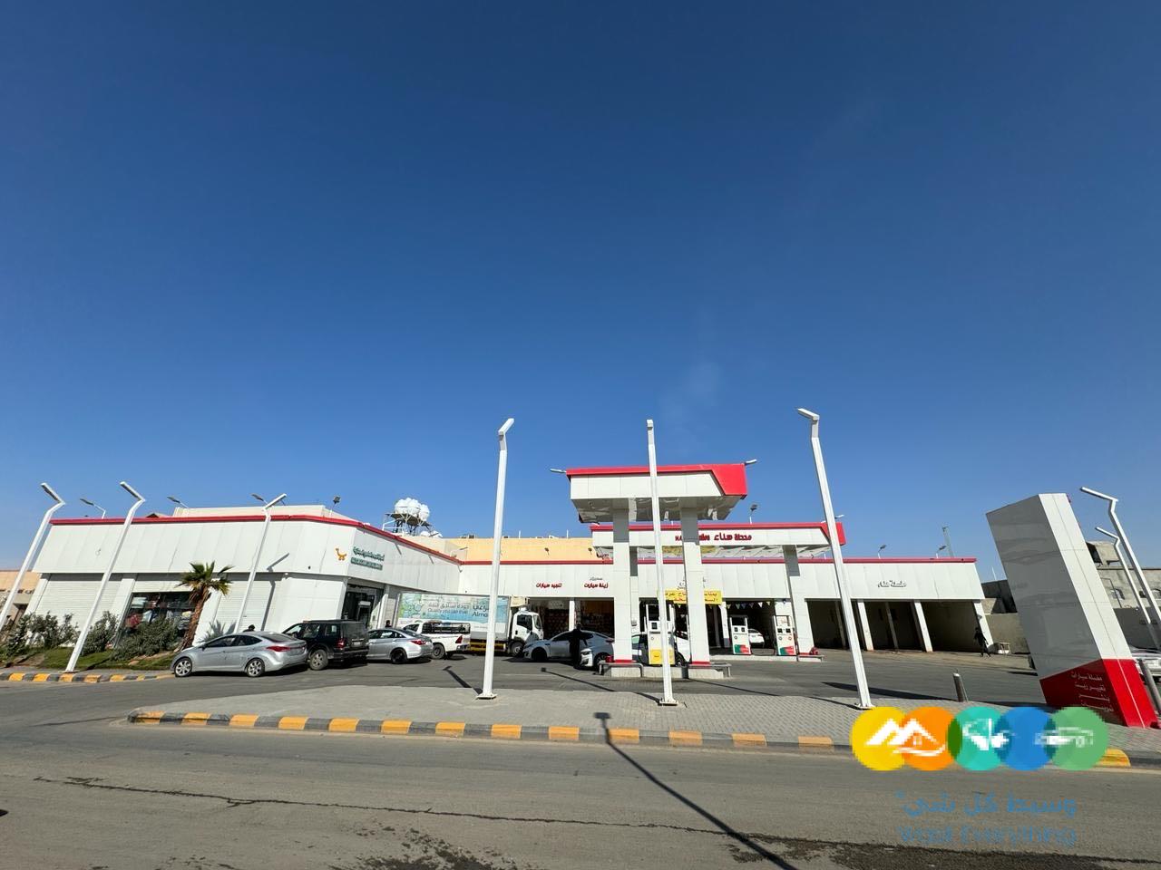 محطة وقود جديدة للبيع طريق الحائر