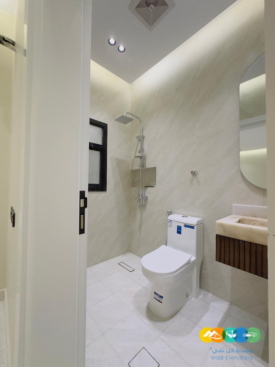 ملحق روف 5 غرف بجدة حي الفيصلية للبيع