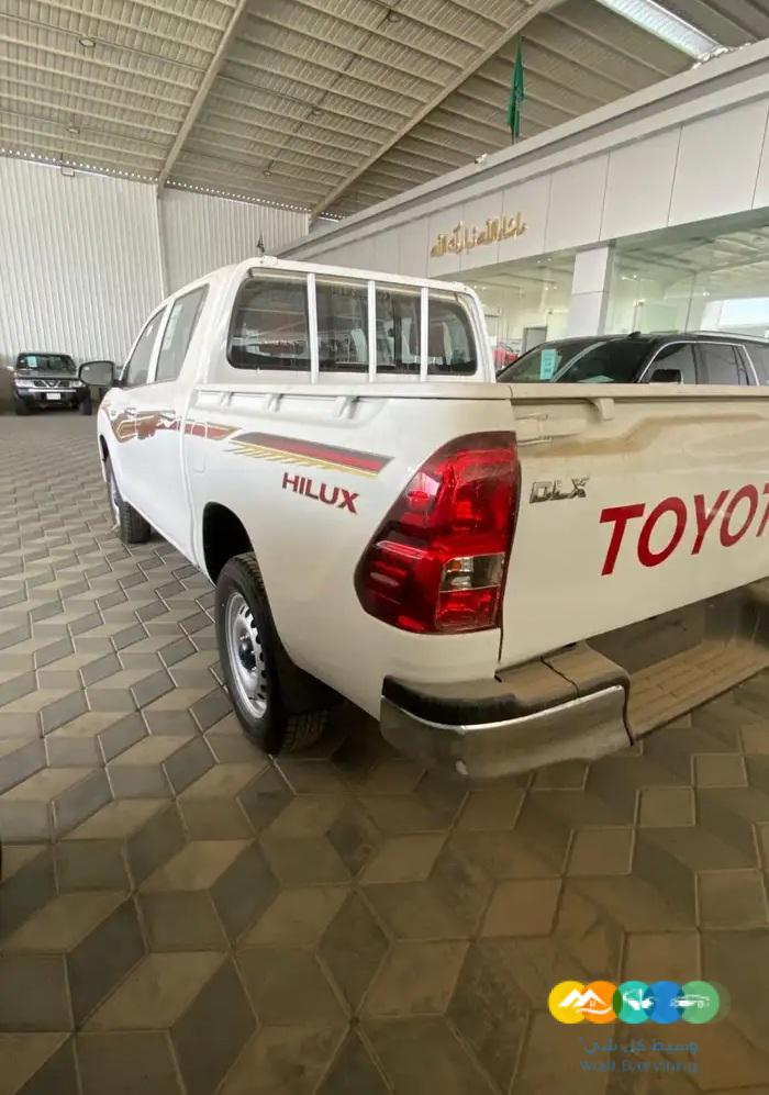 تويوتا هايلوكس – DLX بريمي سلق – 2.4 ديزل – 2024