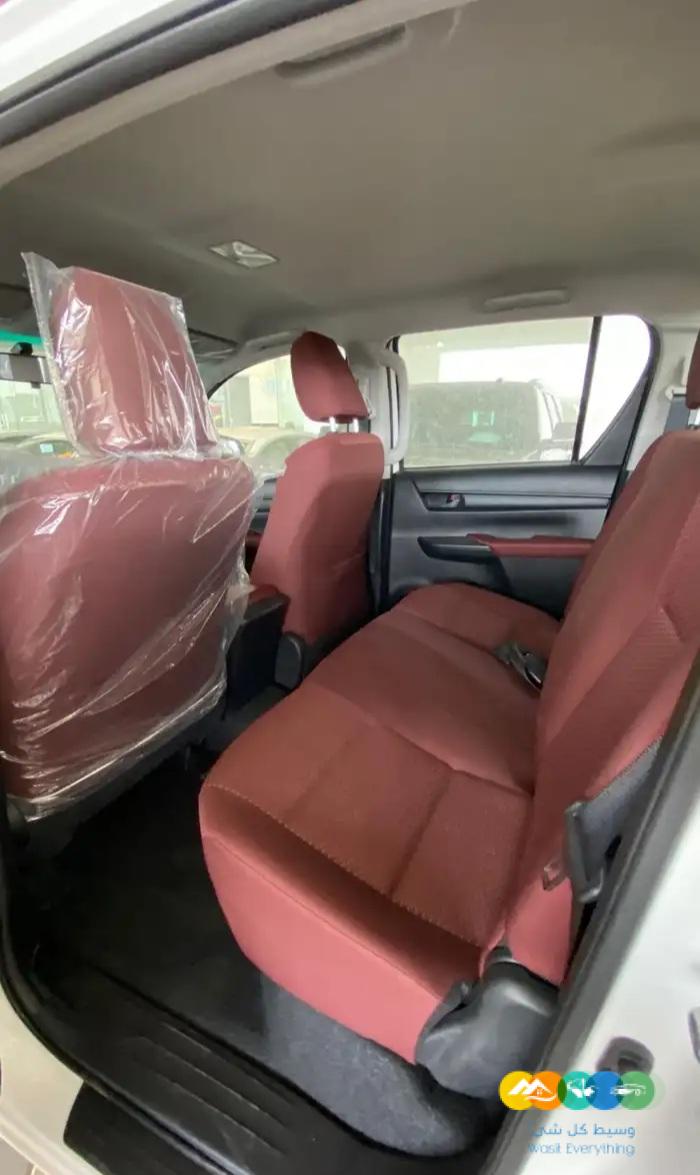 تويوتا هايلوكس – DLX بريمي سلق – 2.4 ديزل – 2024