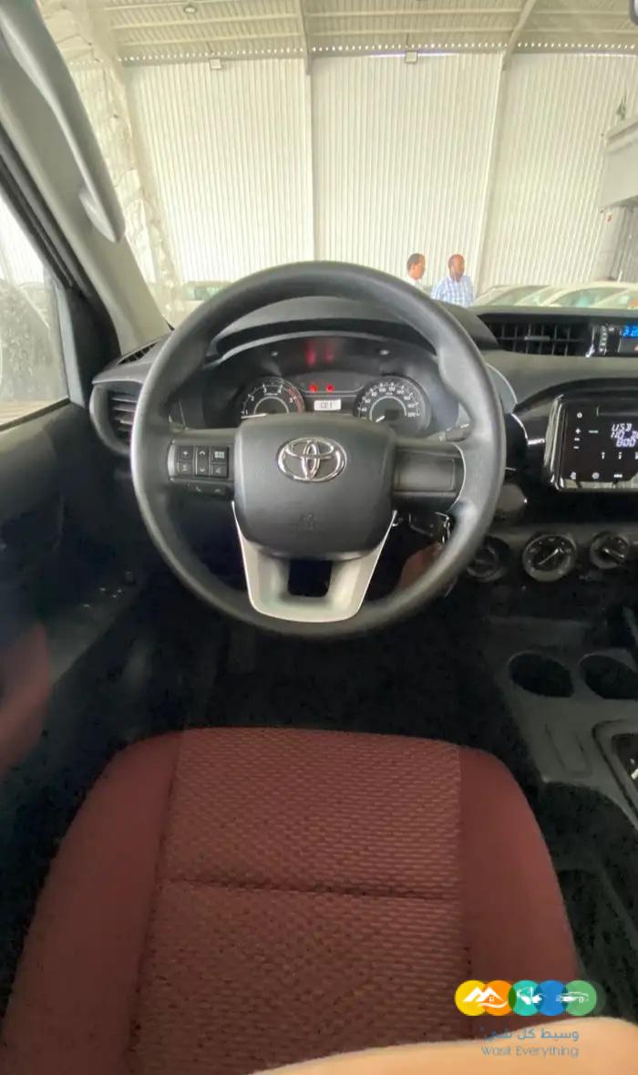 تويوتا هايلوكس – DLX بريمي سلق – 2.4 ديزل – 2024